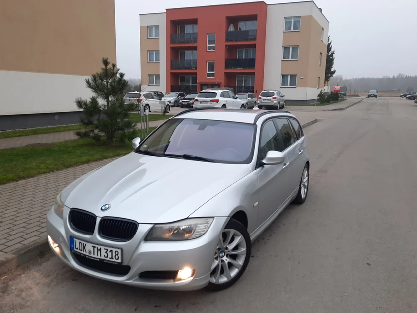  BMW 320D 2010M – ekonomiškas ir patikimas iš Vokietijos