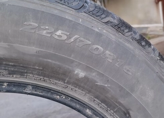 225/70 R16 Roadstone Eurovis – likutis 5mm, 2 vnt.