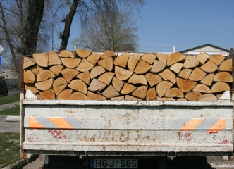 Peržiūrėti skelbimą - Kapotos berzines malkos.